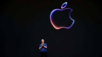 U.S. Lawmakers Demand Transparency in Apple’s U.K. Appeal